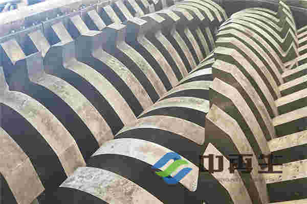 撕碎機刀片應(yīng)該選用什么材質(zhì)才好？