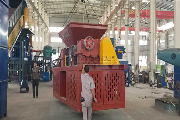 撕碎設備經過不斷研究不斷升級稱為資源回收的佼佼者